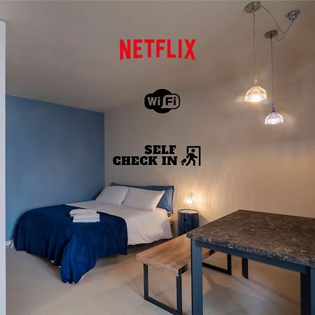 Blu Mazzini 1 - Appartamento Luxury Con Terrazza Privata Lecce Esterno foto