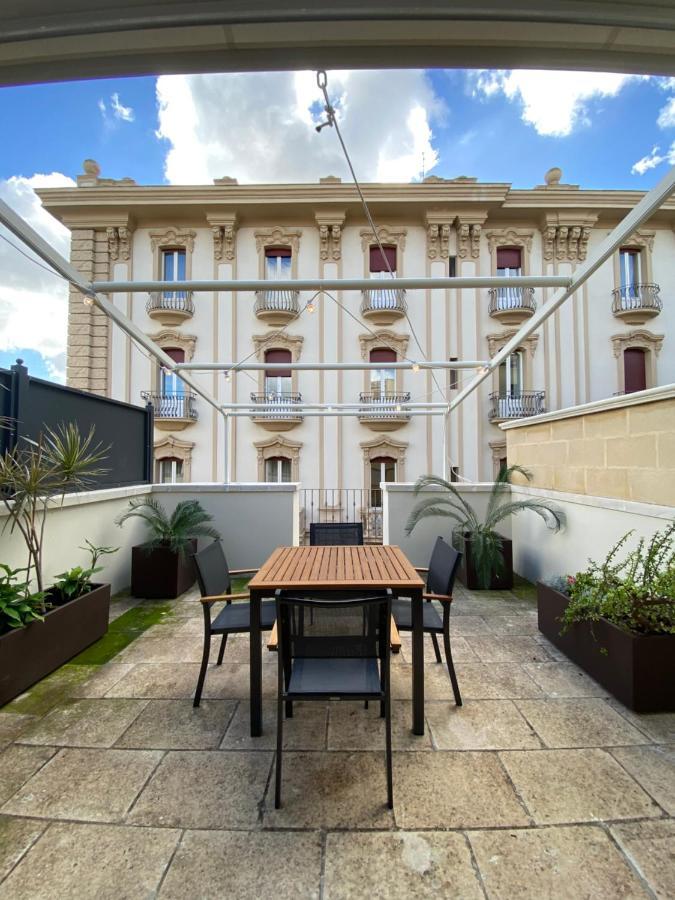 Blu Mazzini 1 - Appartamento Luxury Con Terrazza Privata Lecce Esterno foto
