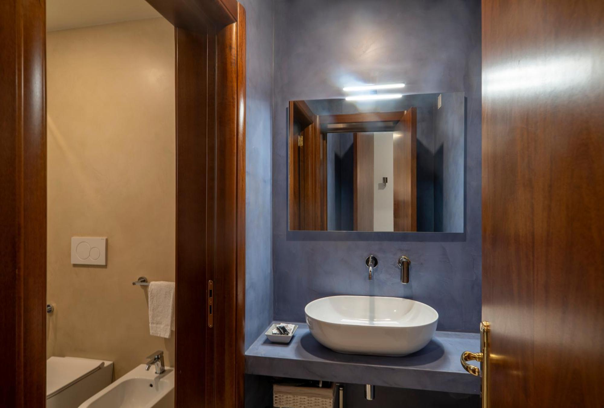 Blu Mazzini 1 - Appartamento Luxury Con Terrazza Privata Lecce Esterno foto